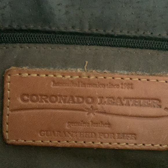 Coronado Leather Shoulder Bag - Picture 3 of 9